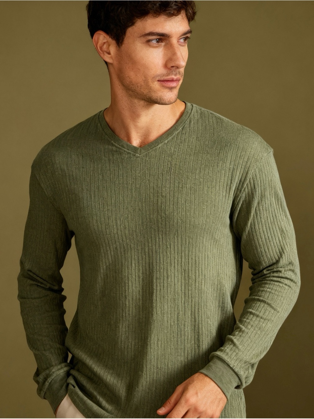 NWT Roundtree & Yorke Men’s Light Sweater/ Top